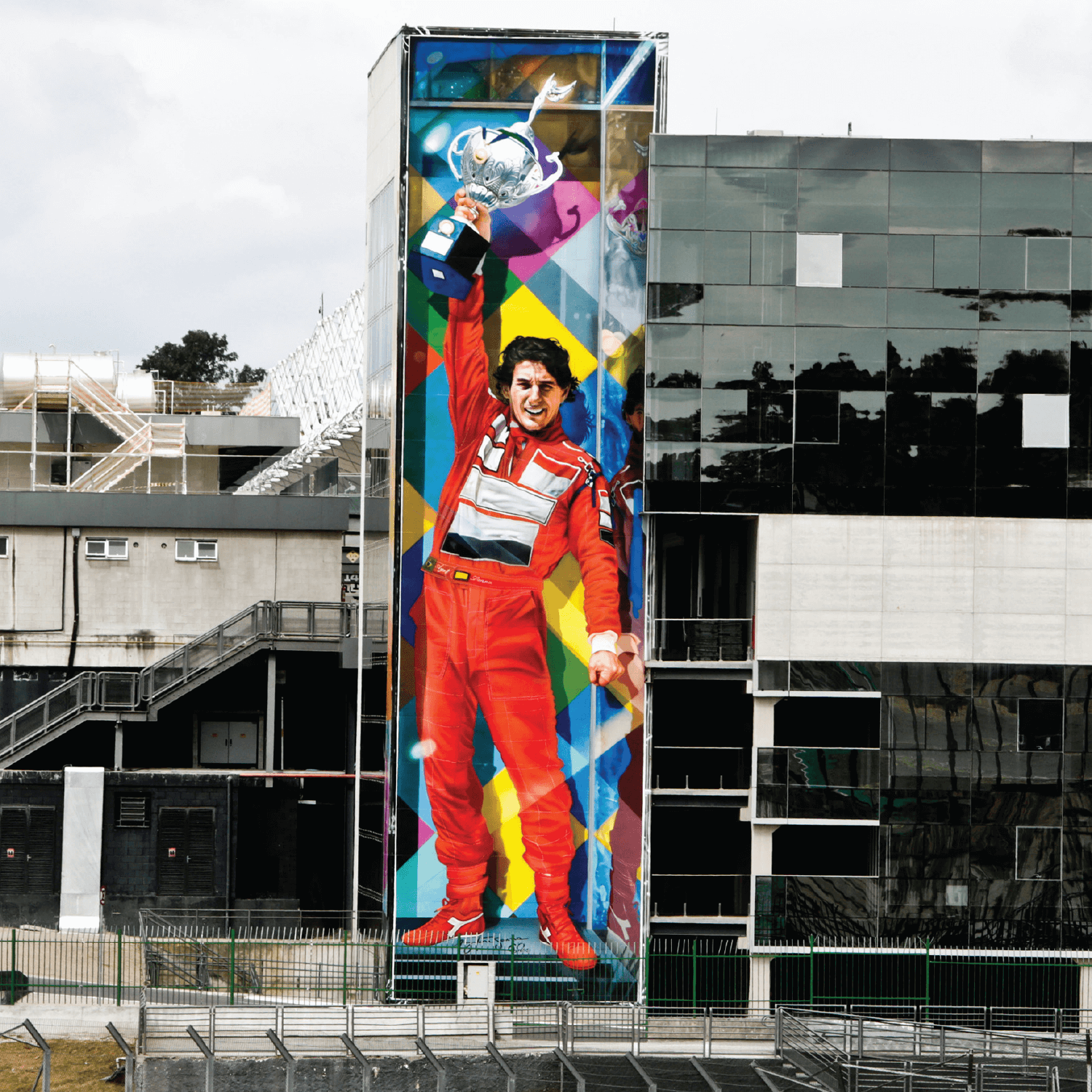 Ayrton Senna ganha mais uma bela homenagem de Eduardo Kobra em São Paulo