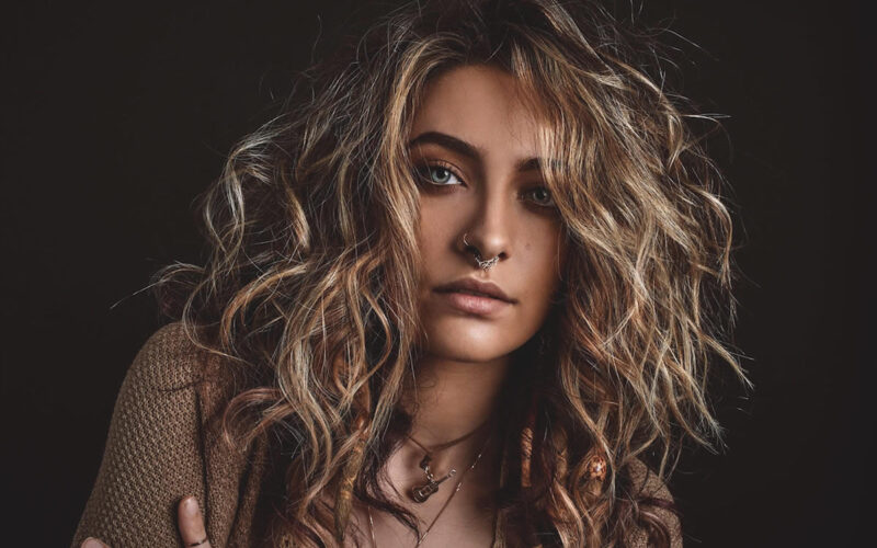 Paris Jackson - let down