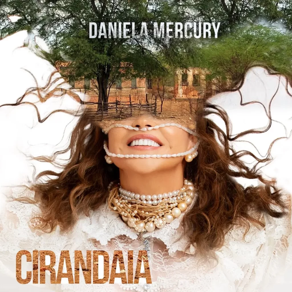 Essa é a capa de ‘Cirandaia’: A capa foi feita com pele de tinta, uma técnica maravilhosa criada pela exuberante artista plástica Jeane Terra, que denuncia em suas criações a destruição da natureza. 